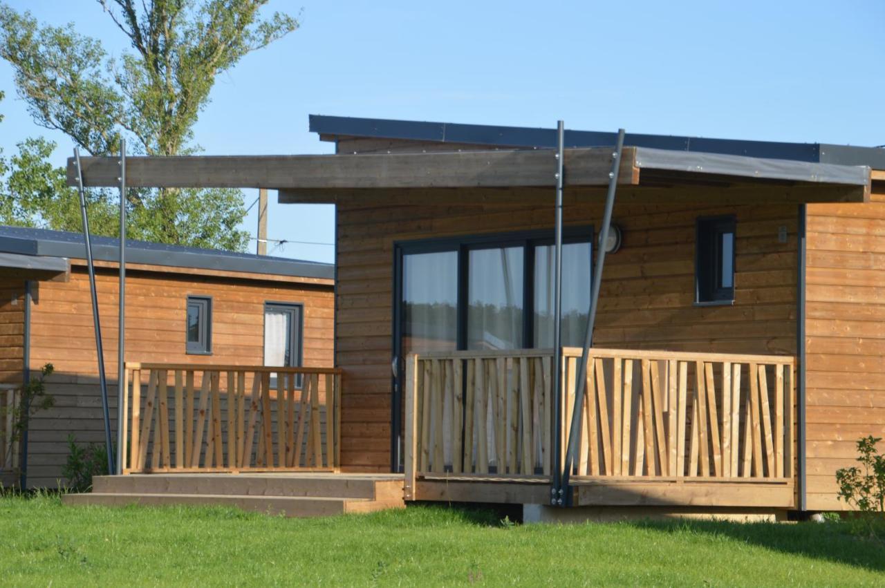 Cottages Du Golf Fleuray-Amboise Cangey Exterior photo